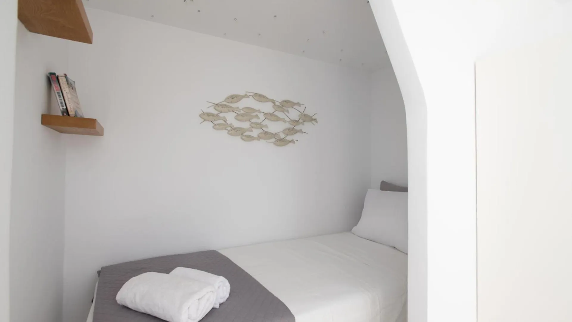 The Mykonos Bougainvillea Townhouse Mykonos Town Greece